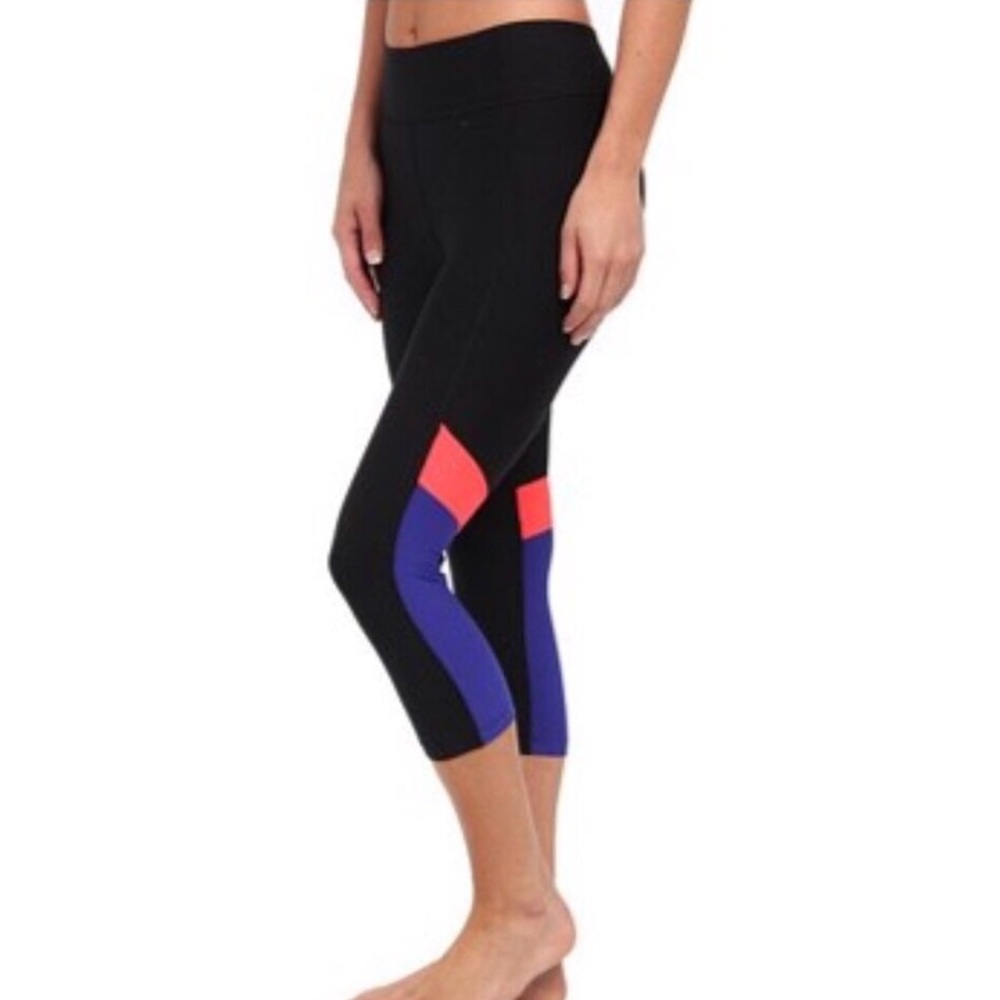 Under Armour black + color block leggings | S